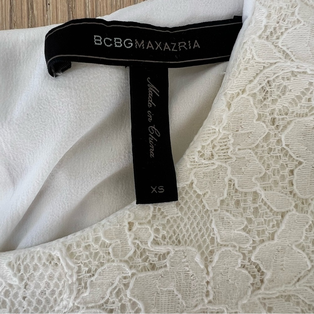 BCBG Maxazria White Lace Sleeveless Dress - Size XS - Picture 5 of 7